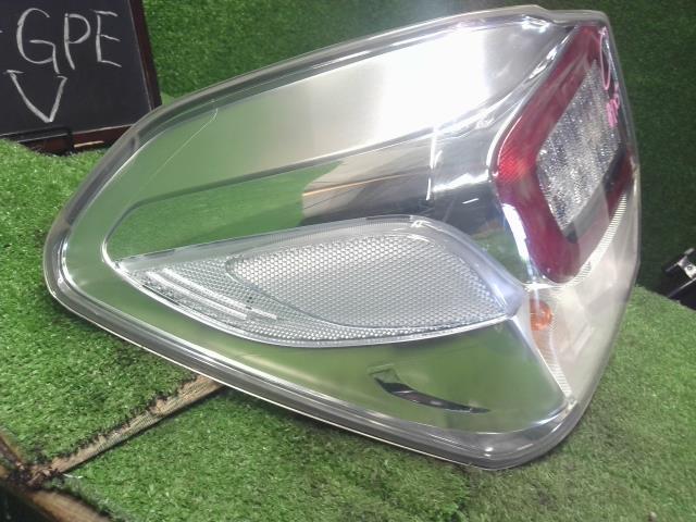 ＸＶ 左テールランプ DAA-GPE 84912FJ350