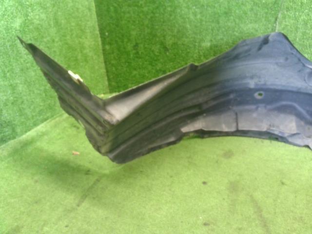 シエンタ 右Ｆインナーフェンダー DAA-NHP170G 53875-52310