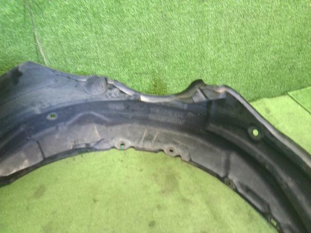 シエンタ 右Ｆインナーフェンダー DAA-NHP170G 53875-52310