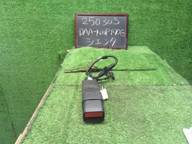 シエンタ ドライバーシートベルト DAA-NHP170G 73230-52B80-C0