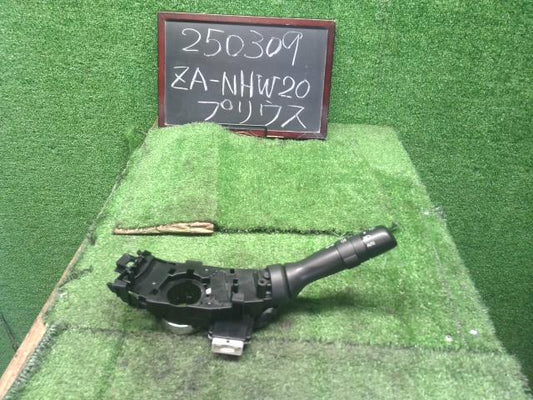 プリウス ディマースイッチ ZA-NHW20 84140-47030