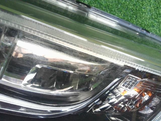 フリード 左ヘッドランプＡＳＳＹ DAA-GB7 33150-TDK-J61