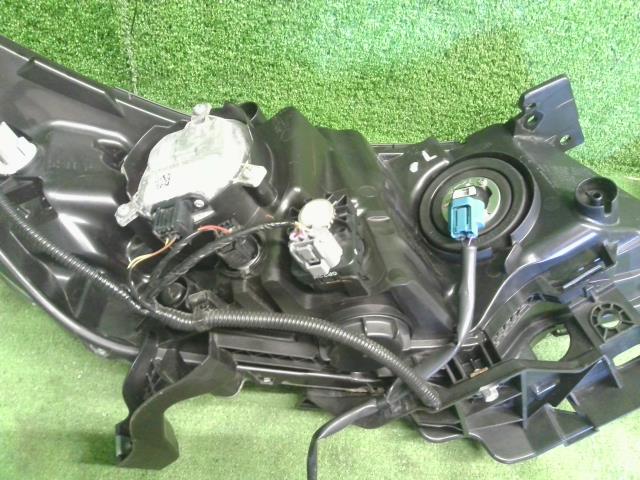 フリード 左ヘッドランプＡＳＳＹ DAA-GB7 33150-TDK-J61