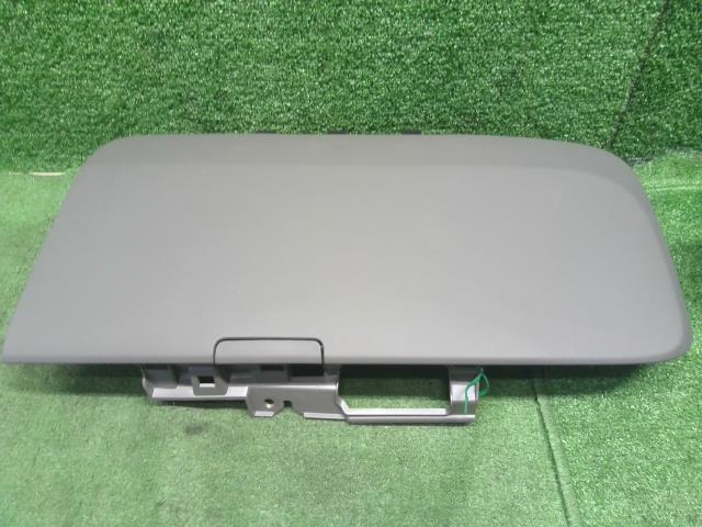 フリード グローブＢＯＸ DAA-GB7 77770-TDK-003ZA