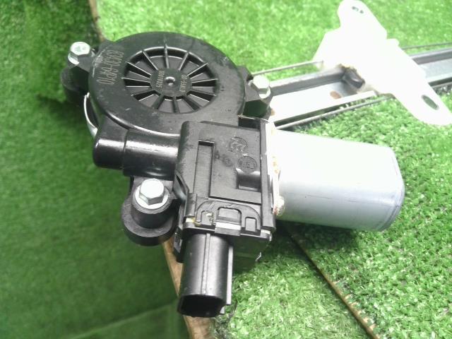 NV100クリッパー 右Ｆドアレギュレータ・モーター HBD-DR17V 80700-4A02B