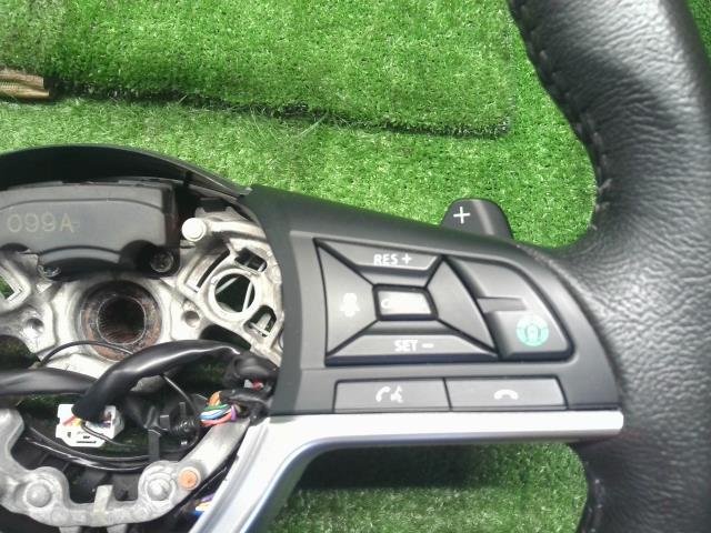 ｅＫクロススペース ステアリングホイール 4AA-B35A MQ716952