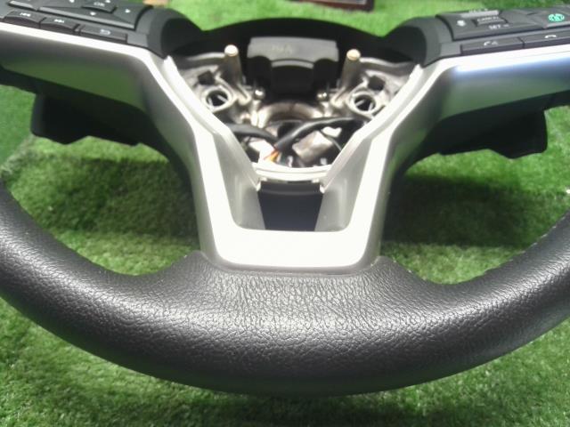 ｅＫクロススペース ステアリングホイール 4AA-B35A MQ716952