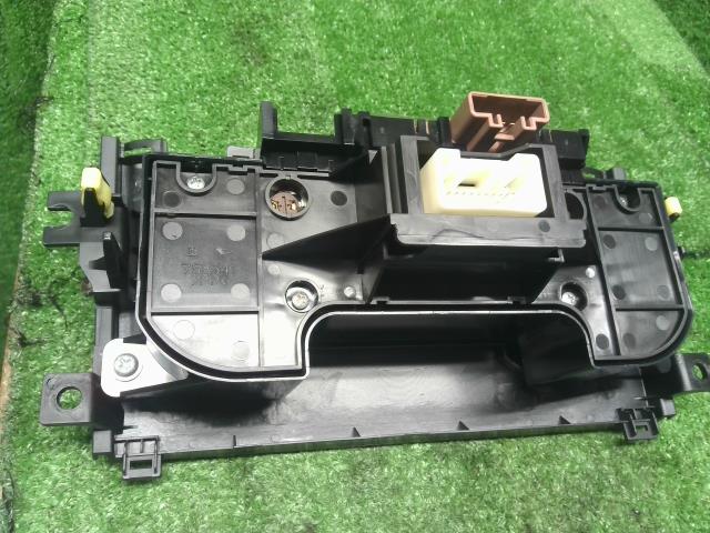 ミラアヴィ Ａ／Ｃスイッチパネル CBA-L250S 55910-B2130