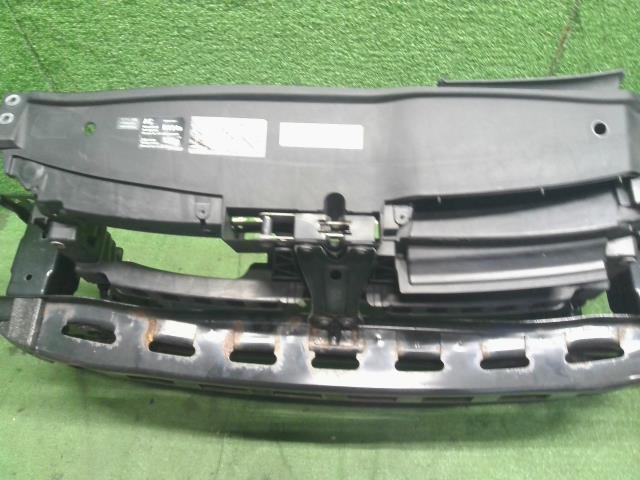 VW ゴルフ ラジエータコアサポート ABA-1KCAV 5K0 805 588 E
