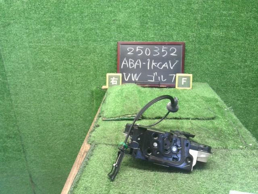 VW ゴルフ 右Ｆドアロックソレノイド ABA-1KCAV 5K2 837 016 B