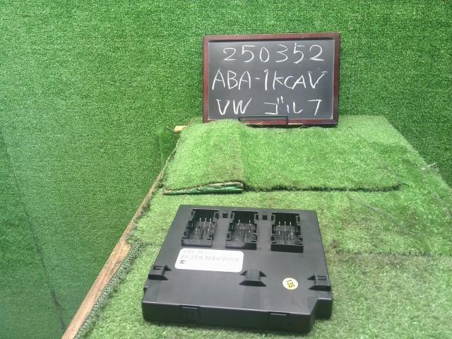 VW ゴルフ ヒューズボックス ABA-1KCAV 1K0 937 087 G