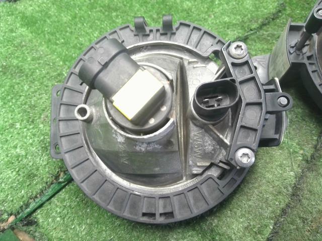 BMW ミニ 左フォグランプ ABA-MF16S 63 17 2 751 293