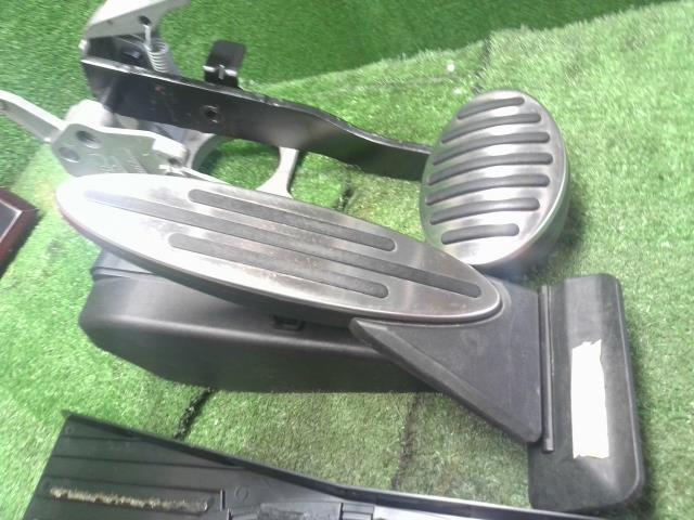 BMW ミニ ペダル ABA-MF16S 35 40 6 889 816