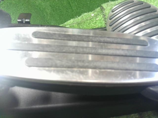 BMW ミニ ペダル ABA-MF16S 35 40 6 889 816