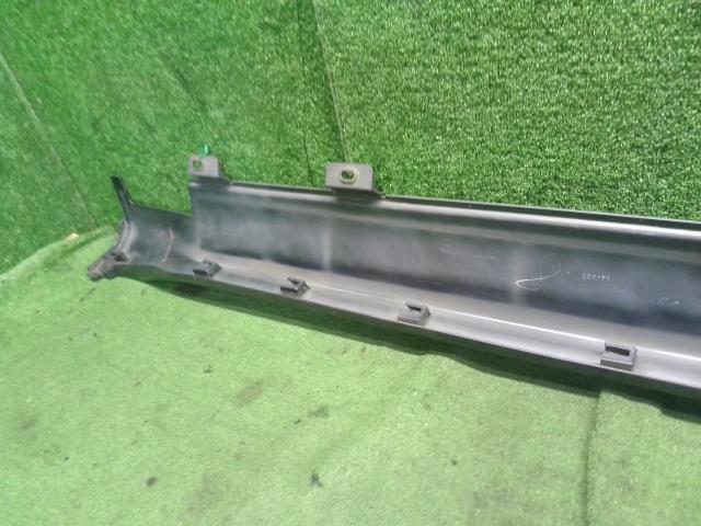 ヴェゼル 右サイドステップ DAA-RU3 71800-T7B-003