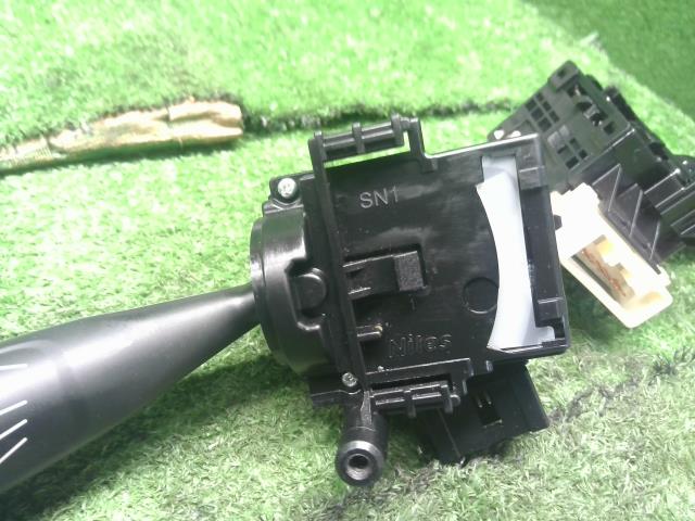 ＳＸ４ ディマースイッチ DBA-YB22S 37210-61M10