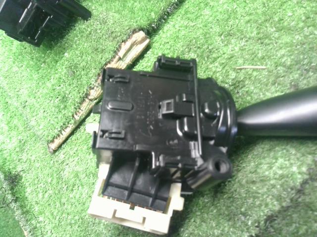 ＳＸ４ ディマースイッチ DBA-YB22S 37210-61M10