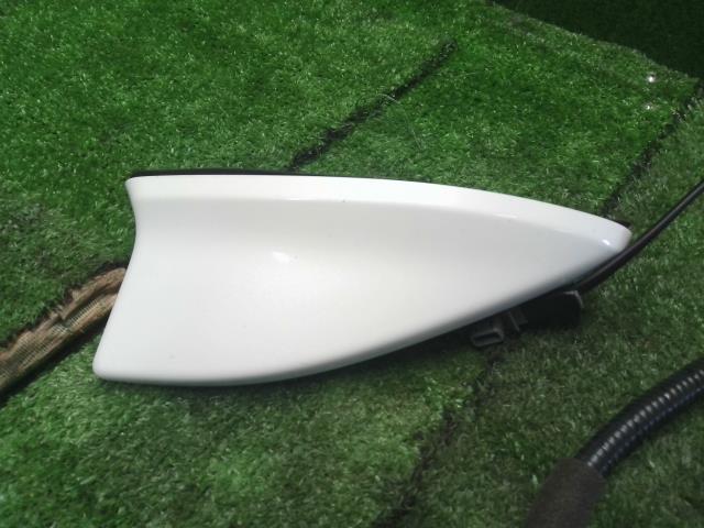 ヴェゼル アンテナ DAA-RU3 39150-T7A-J11ZD