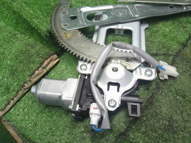 サンバー 左Ｆドアレギュレータ・モーター EBD-TT2 61222TC011