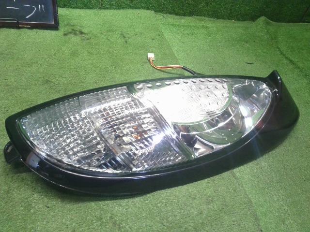 アイミーブ 左テールランプ ZAA-HA3W 8330A681