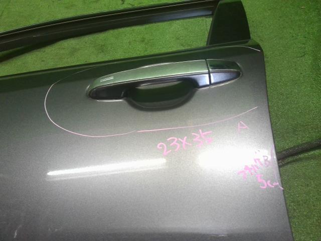 カムリ 左ＦドアＡＳＳＹ DAA-AVV50 67002-33200