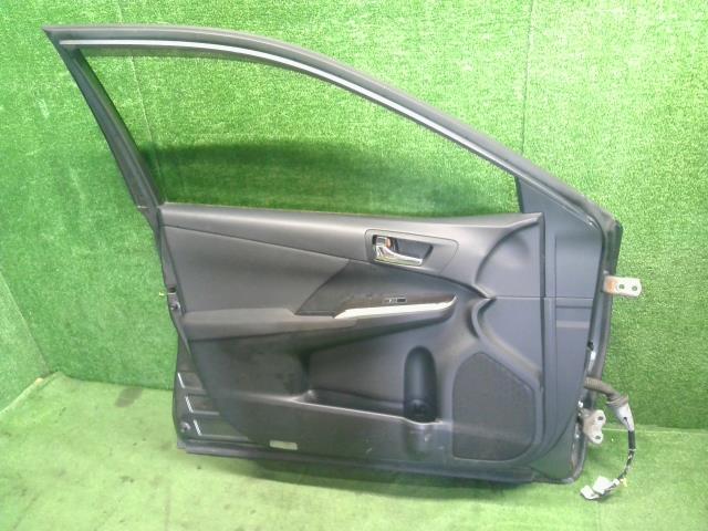 カムリ 左ＦドアＡＳＳＹ DAA-AVV50 67002-33200