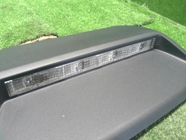 カムリ ハイマウントストップランプ DAA-AVV50 81006-33030-C0