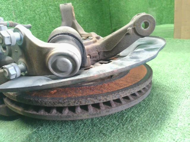カムリ 右ＦナックルハブＡＳＳＹ DAA-AVV50 43211-58010