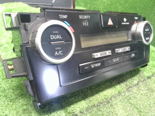 カムリ Ａ／Ｃスイッチパネル DAA-AVV50 55900-33D70
