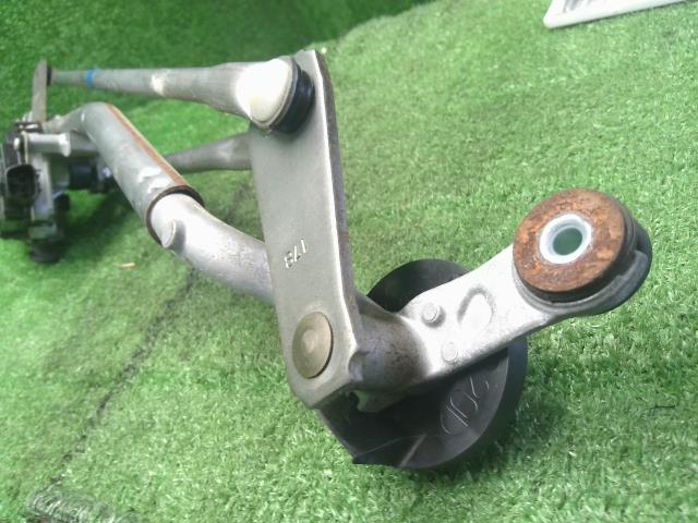 カムリ Ｆワイパーモーター DAA-AVV50 85110-33340