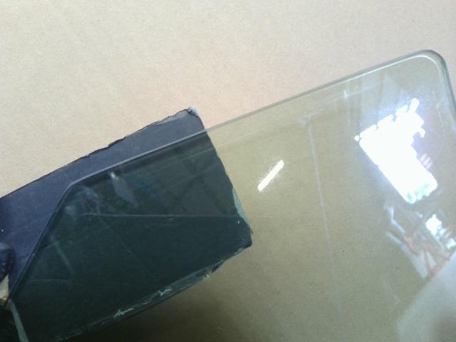 レクサス IS 右Ｆドアガラス DAA-AVE30 68101-53081