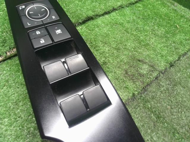 レクサス IS パワーウインドウスイッチ DAA-AVE30 84040-53250