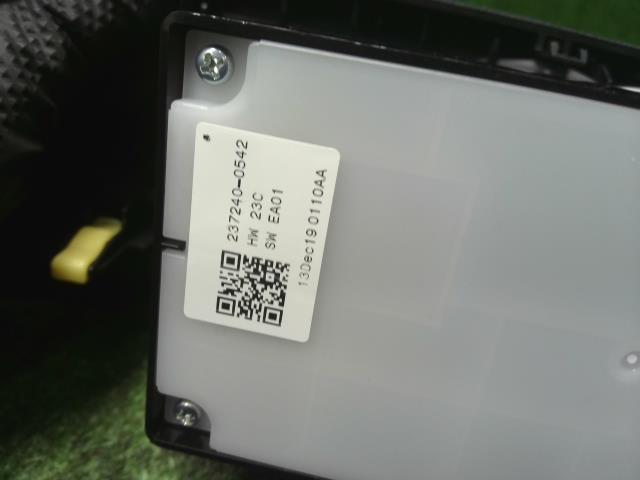 レクサス IS スイッチ DAA-AVE30 84781-53080-C0