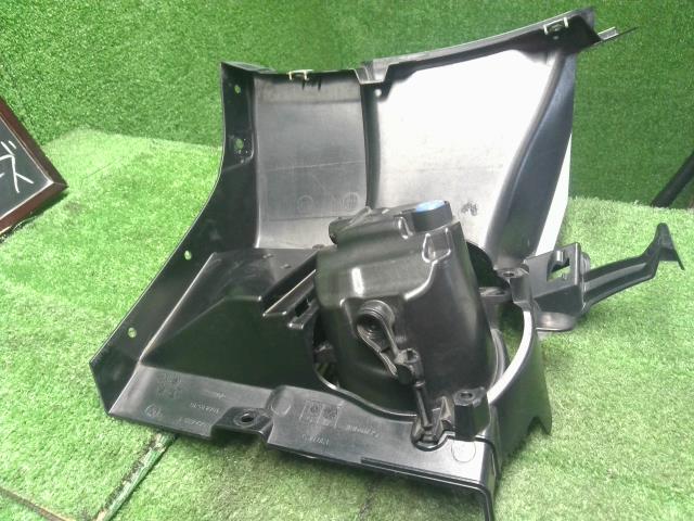 BMW 3シリーズ 左フォグランプ LDA-8C20 63 17 7 315 559
