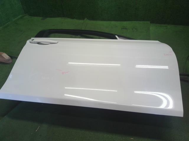 BMW 3シリーズ 右ＦドアＡＳＳＹ LDA-8C20 41 00 7 298 566