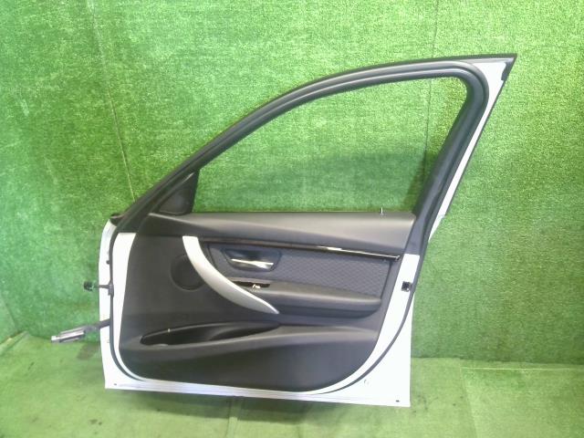 BMW 3シリーズ 右ＦドアＡＳＳＹ LDA-8C20 41 00 7 298 566