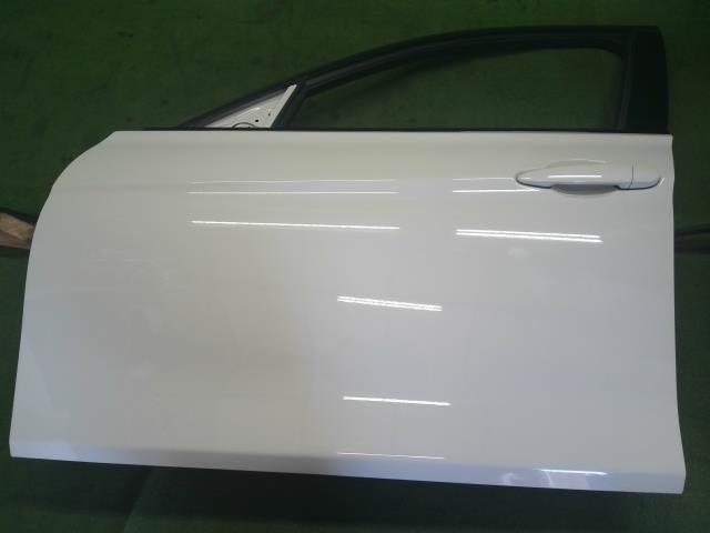 BMW 3シリーズ 左ＦドアＡＳＳＹ LDA-8C20 41 00 9 628 763
