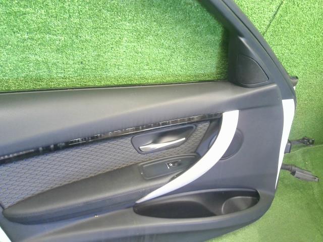 BMW 3シリーズ 左ＦドアＡＳＳＹ LDA-8C20 41 00 9 628 763