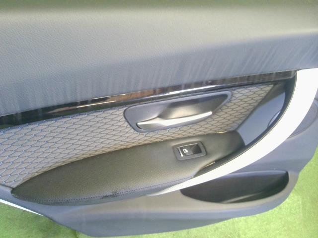 BMW 3シリーズ 左ＲドアＡＳＳＹ LDA-8C20 41 00 7 298 525