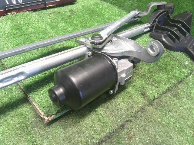 BMW 3シリーズ Ｆワイパーモーター LDA-8C20 61 61 7 260 489