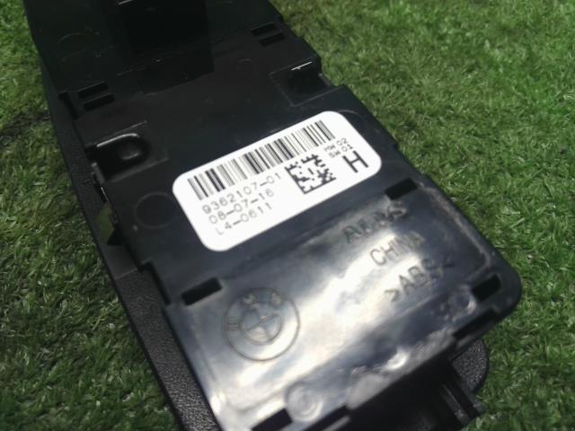 BMW 3シリーズ パワーウインドウスイッチ LDA-8C20 61 31 9 362 107