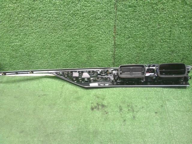 BMW 3シリーズ 内装部品 LDA-8C20
