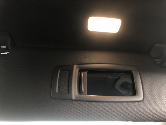 BMW 3シリーズ 内装部品 LDA-8C20