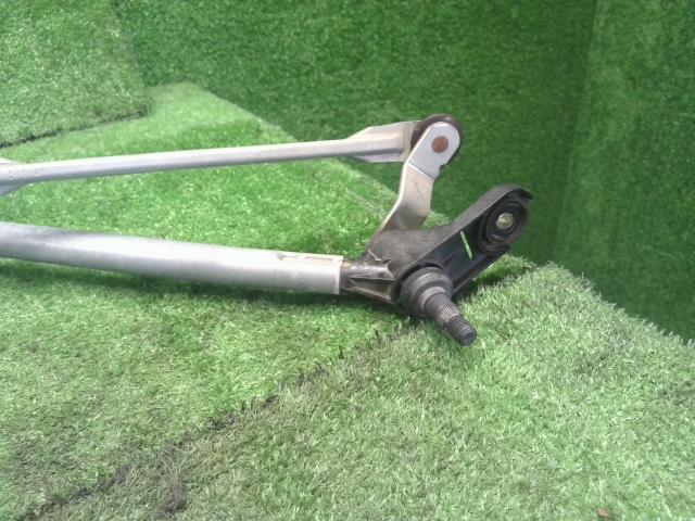 ルノー カングー Ｆワイパーモーター ABA-KWK4M 8200409693