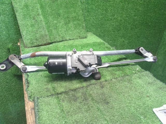 ルノー カングー Ｆワイパーモーター ABA-KWK4M 8200409693