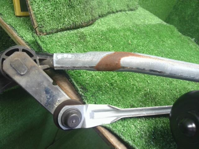 ルノー カングー Ｆワイパーモーター ABA-KWK4M 8200409693