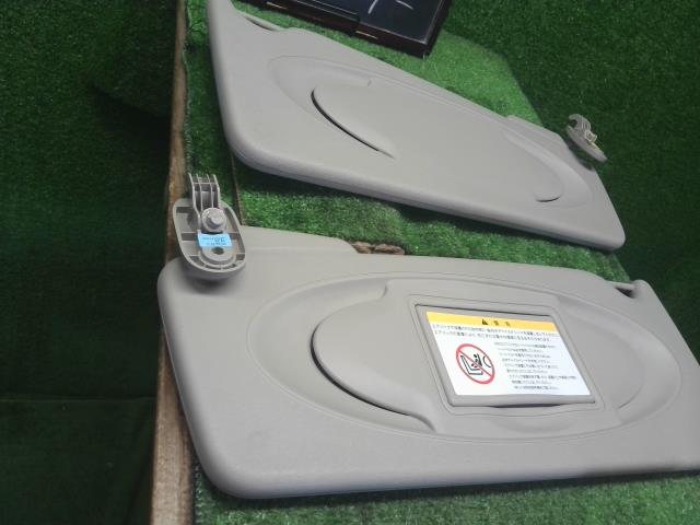 ルノー カングー サンバイザー ABA-KWK4M