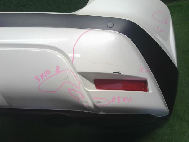 キックス ＲバンパーＡＳＳＹ 6AA-RP15 85022-5RJ6A