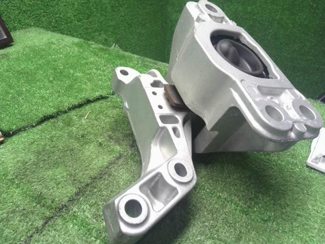 キックス E/G部品 6AA-RP15