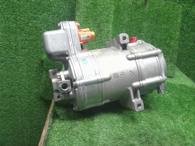 キックス Ａ／Ｃコンプレッサー 6AA-RP15 92600 6XK1A